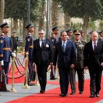 En medio de temores de que las sanciones afecten la cooperación entre Egipto y Rusia, Sisi y Putin prometen encontrar una "solución"